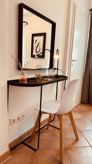 Kuenstler Ferienwohnung Am Weilburger Schloss, Marktplatz 9 ภายนอก รูปภาพ