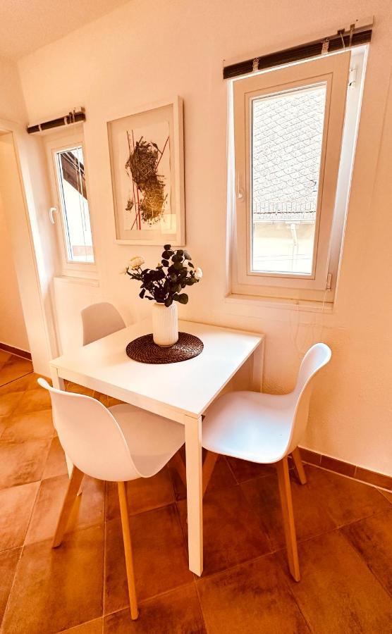 Kuenstler Ferienwohnung Am Weilburger Schloss, Marktplatz 9 ภายนอก รูปภาพ